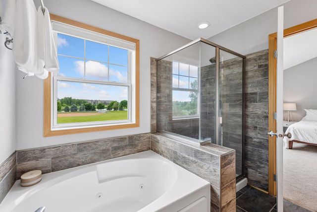 12155 85th Avenue N, Maple Grove, MN 55369