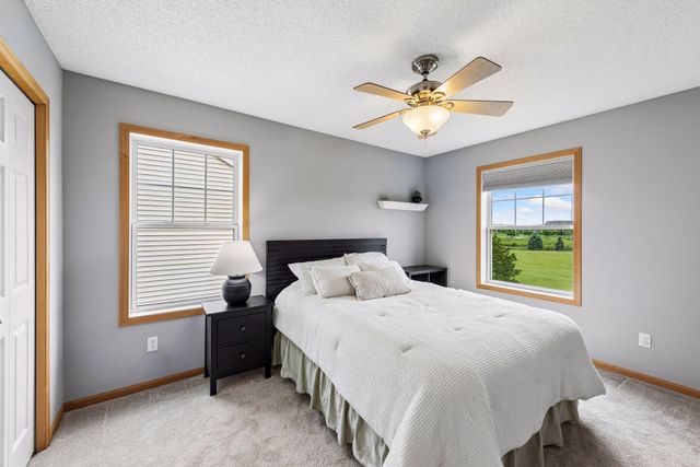 12155 85th Avenue N, Maple Grove, MN 55369