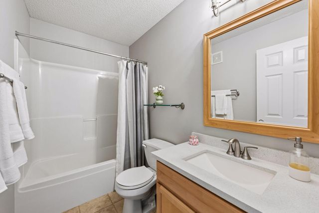 12155 85th Avenue N, Maple Grove, MN 55369