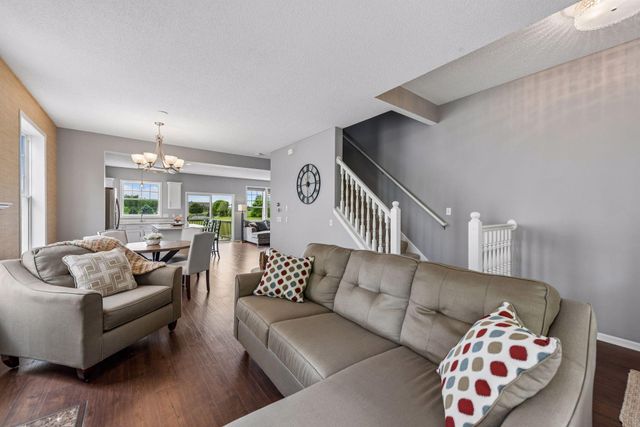 12155 85th Avenue N, Maple Grove, MN 55369