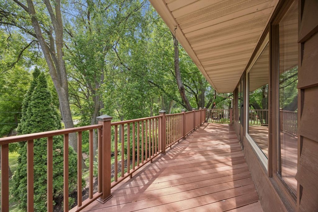 290 Rice Creek Boulevard NE, Fridley, MN 55432 — photo 3