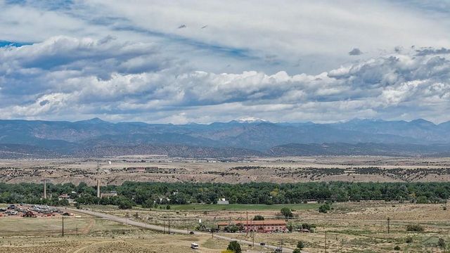 328 Arrowhead Dr, Florence, CO 81226