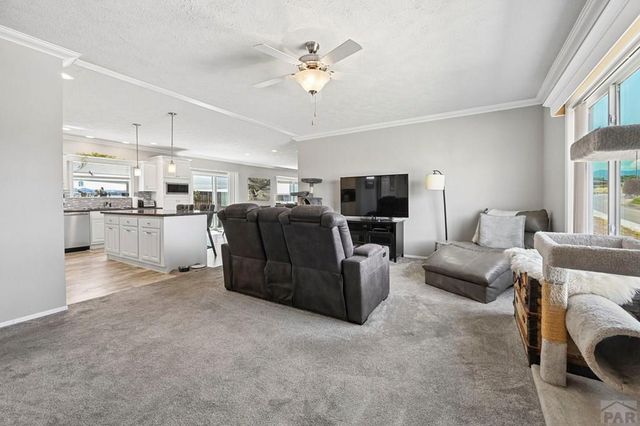 328 Arrowhead Dr, Florence, CO 81226