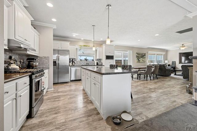 328 Arrowhead Dr, Florence, CO 81226