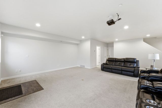 1196 W CLARK LN, Farmington, UT 84025