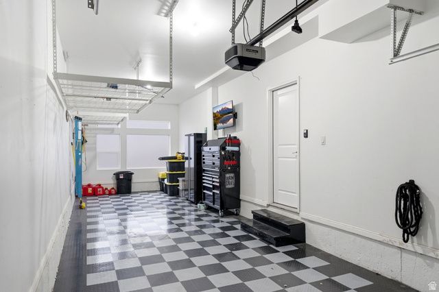 1196 W CLARK LN, Farmington, UT 84025