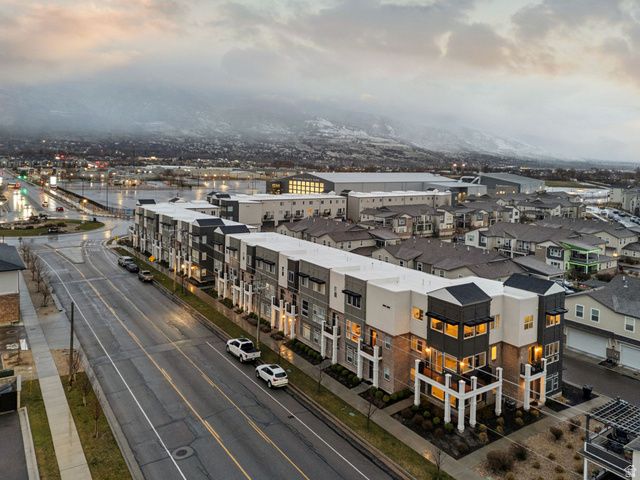 1196 W CLARK LN, Farmington, UT 84025