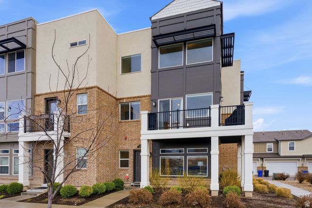 1196 W CLARK LN, Farmington, UT 84025