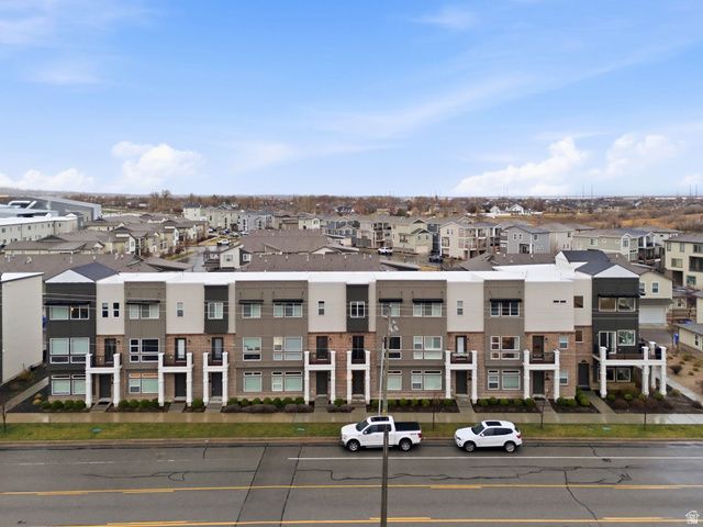 1196 W CLARK LN, Farmington, UT 84025