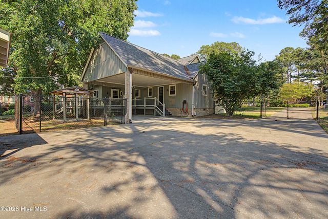 902 Rollingwood Drive NW, Wilson, NC 27893