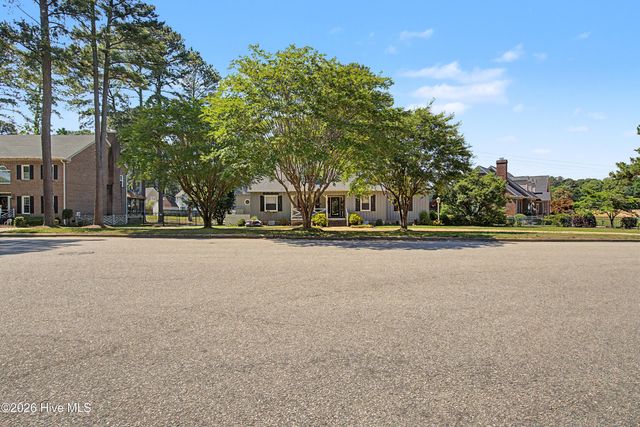 902 Rollingwood Drive NW, Wilson, NC 27893