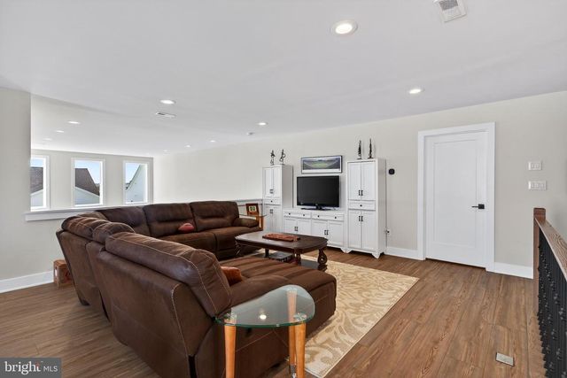 204 EQUESTRIAN WAY, Downingtown, PA 19335