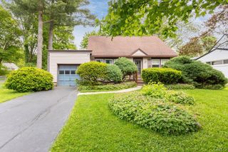217 Redfield Avenue, Manlius, NY 13066