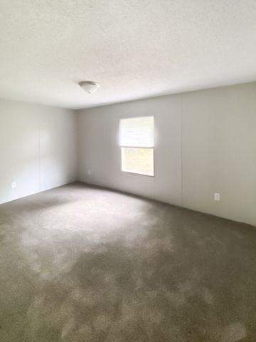 273 Running Meadows Rd, Portland, TN 37148