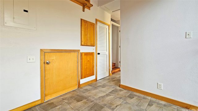 6133 Summer Street 6133B, Honolulu, HI 96821