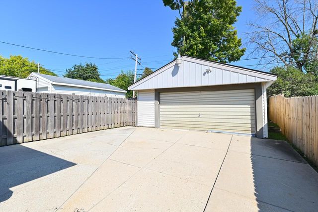 3354 N 99th STREET, Milwaukee, WI 53222