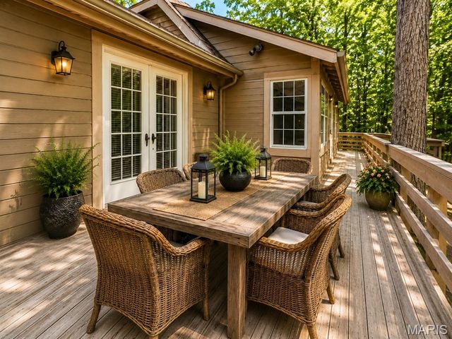 535 Lorraine Lake Drive, Wright City, MO 63390