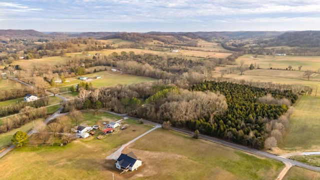 4115 Perry Hill Church Road, Columbia, TN 38401