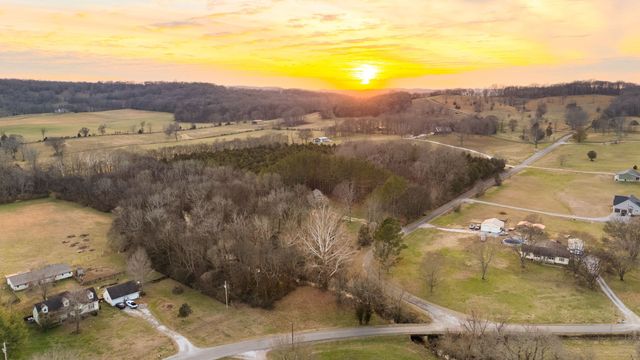 4115 Perry Hill Church Road, Columbia, TN 38401