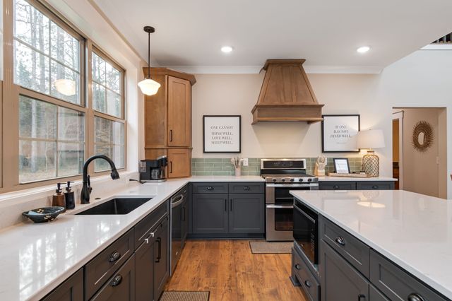 4115 Perry Hill Church Road, Columbia, TN 38401