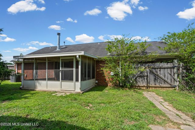10331 Oak Leaf Drive, Olive Branch, MS 38654