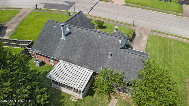 10331 Oak Leaf Drive, Olive Branch, MS 38654