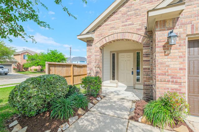 10103 Blue Point Juniper Drive, Houston, TX 77075