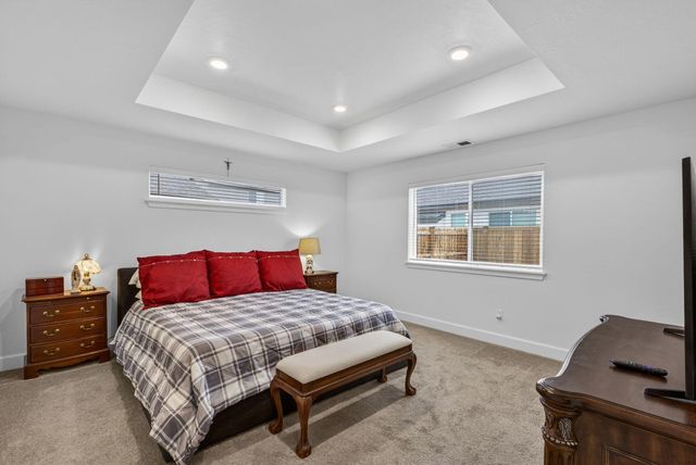 1055 NW Varnish Lane, Redmond, OR 97756