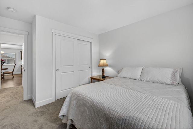 1055 NW Varnish Lane, Redmond, OR 97756