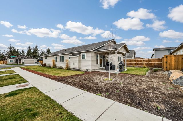 1055 NW Varnish Lane, Redmond, OR 97756