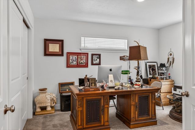 1055 NW Varnish Lane, Redmond, OR 97756