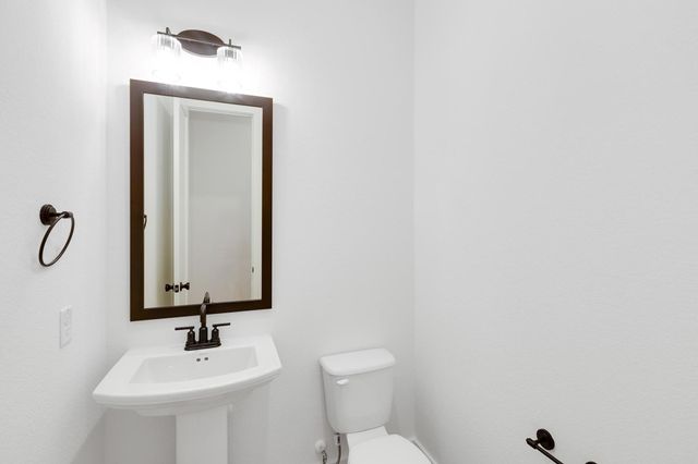 394 Leaning Rock RDG, Austin, TX 78737