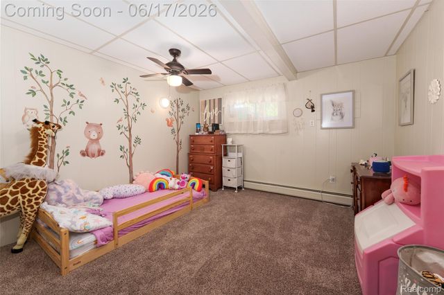 921 E Northfield Avenue, Pontiac, MI 48340