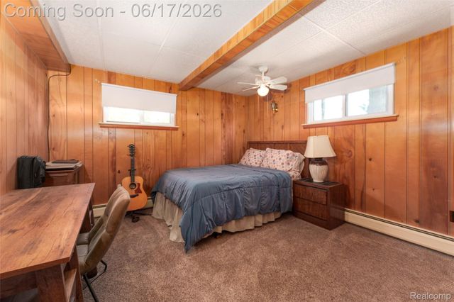 921 E Northfield Avenue, Pontiac, MI 48340