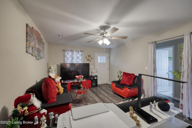 1248 Helck Ave, Louisville, KY 40213