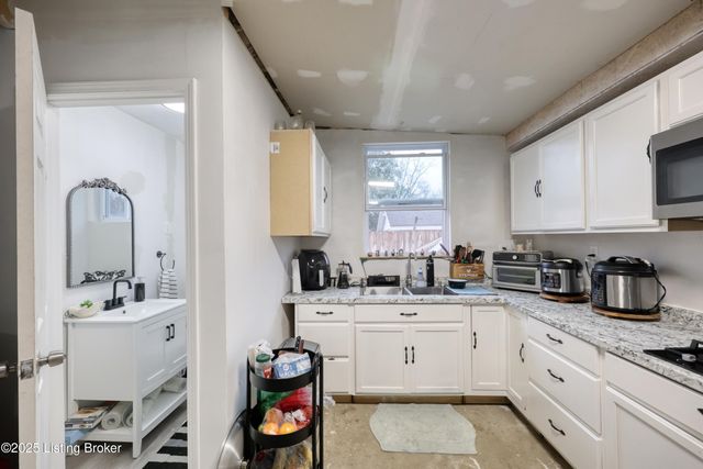 1248 Helck Ave, Louisville, KY 40213