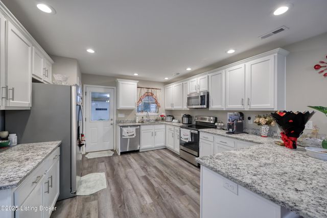 1248 Helck Ave, Louisville, KY 40213