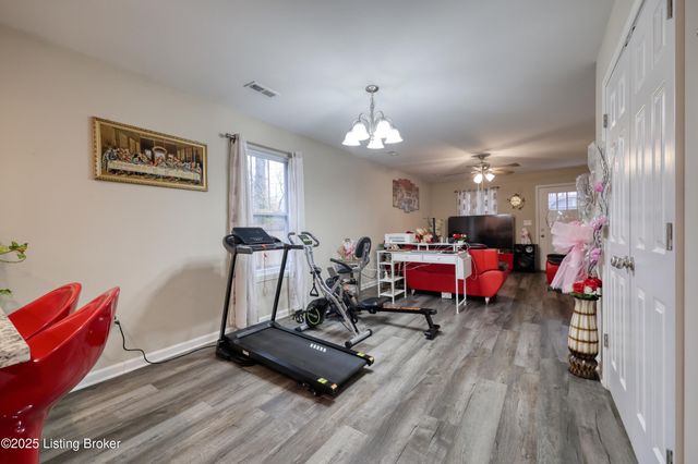 1248 Helck Ave, Louisville, KY 40213