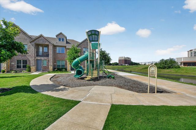 685 Watersedge Court, Lewisville, TX 75067