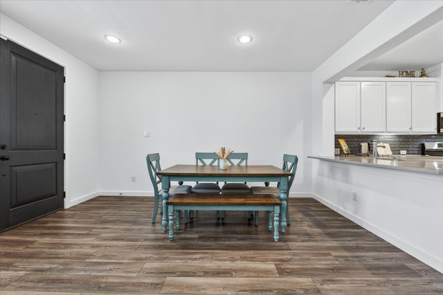 685 Watersedge Court, Lewisville, TX 75067