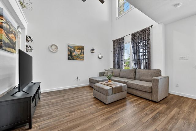 685 Watersedge Court, Lewisville, TX 75067
