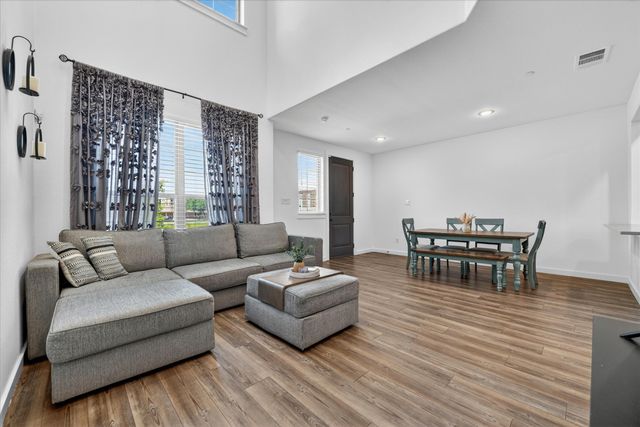 685 Watersedge Court, Lewisville, TX 75067