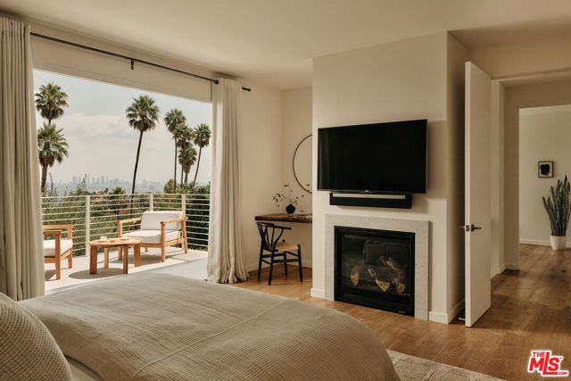 2635 Carman Crest Drive, Los Angeles, CA 90068