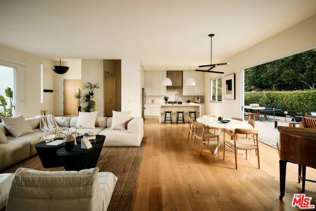 2635 Carman Crest Drive, Los Angeles, CA 90068