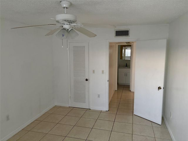 8130 Sunrise Lakes 308, Sunrise, FL 33322