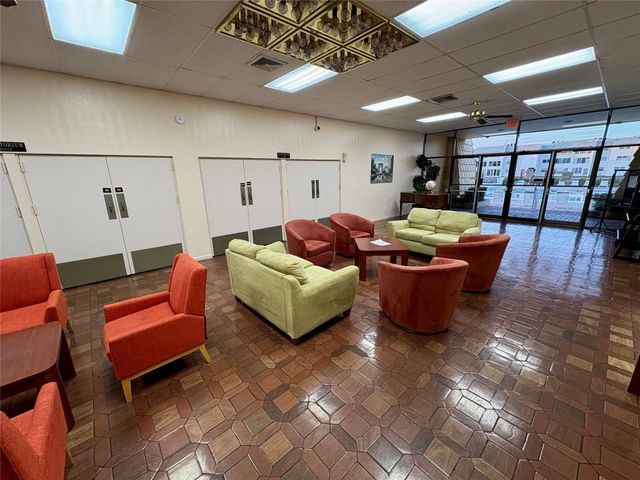 8130 Sunrise Lakes 308, Sunrise, FL 33322