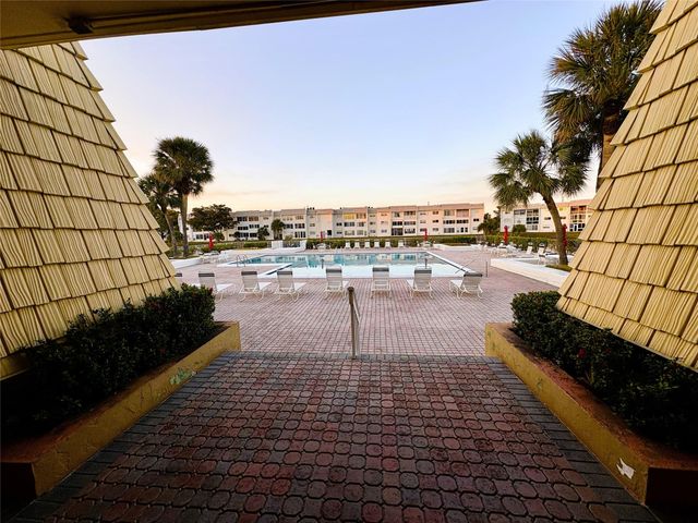 8130 Sunrise Lakes 308, Sunrise, FL 33322