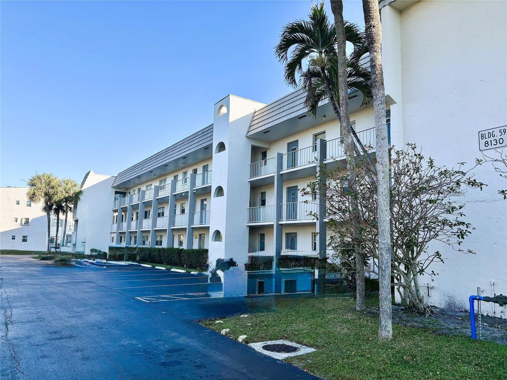 8130 Sunrise Lakes 308, Sunrise, FL 33322