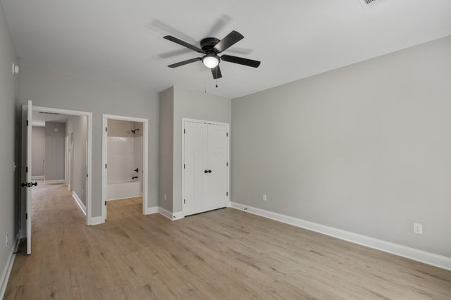 90 Stone Gate Lane, Hartsville, TN 37074