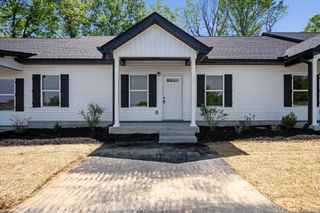 90 Stone Gate Lane, Hartsville, TN 37074